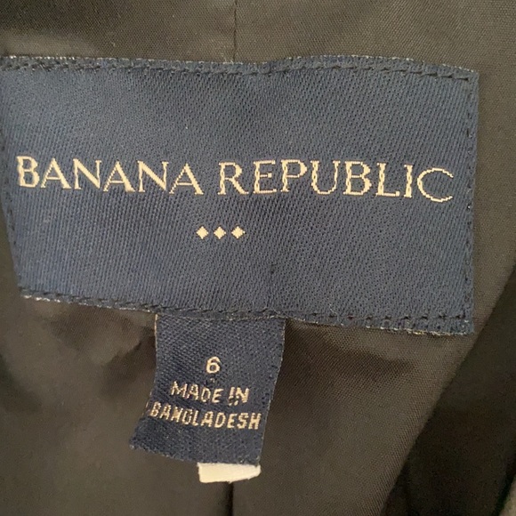 Grey, professional, banana republic size 6 blazer - Picture 3 of 3